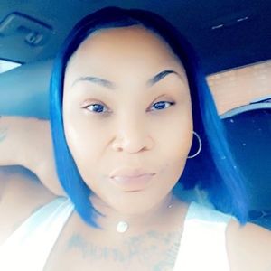 Meet your Posher, Aisha